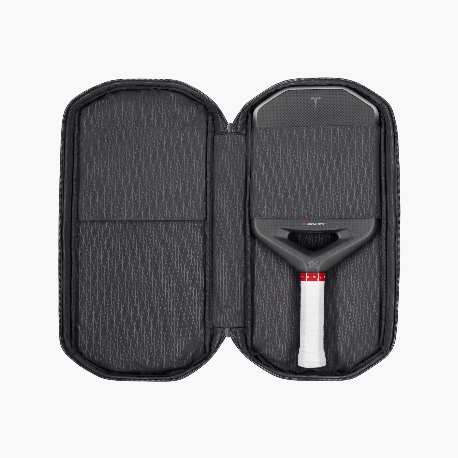 Selkirk hợp tác Tesla ra mắt vợt Pickleball siêu công nghệ, giá hơn 9 triệu đồng