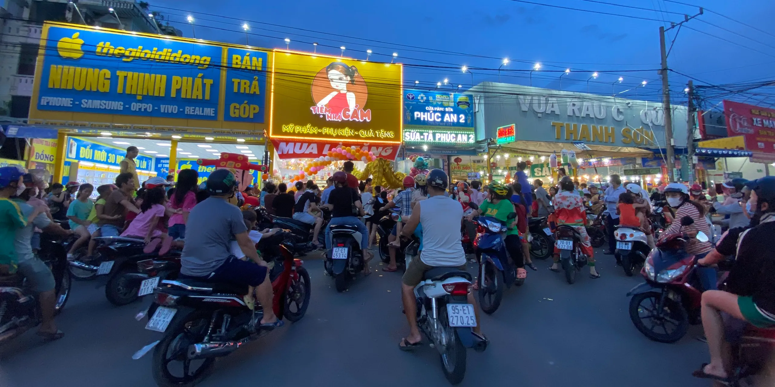 https://cdn.kiotvietweb.vn/merchant/204cbd41c2280f1ca9f10f74f5c59ac3/cropped/1722532845/crop-file.webp