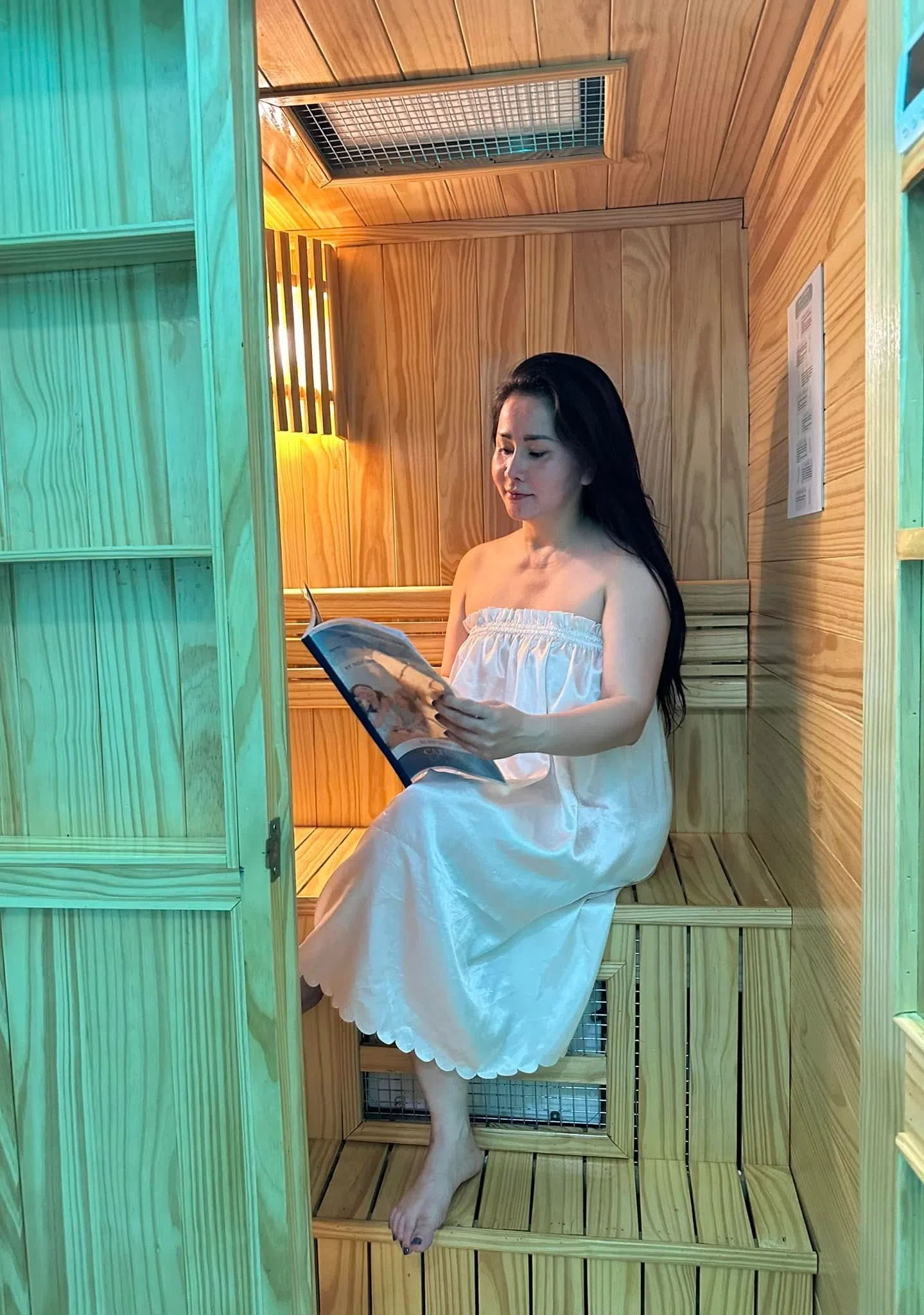 https://cdn.kiotvietweb.vn/merchant/6c826f0f38911b9191072163dfab33b8/cropped/1767436824/anh-Salon-1.webp
