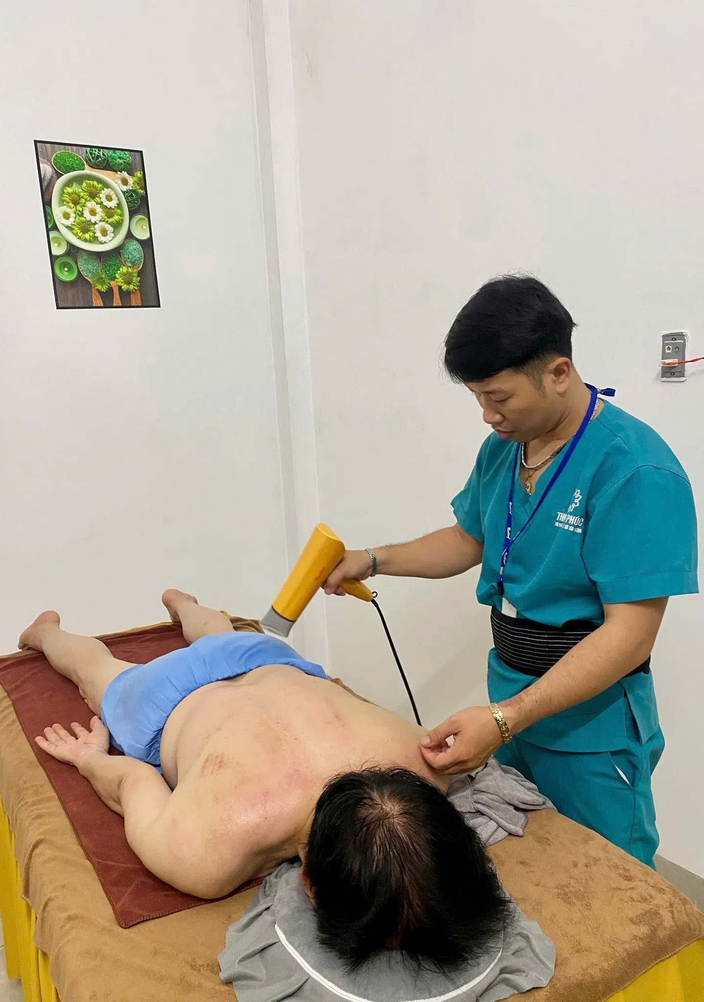 https://cdn.kiotvietweb.vn/merchant/6c826f0f38911b9191072163dfab33b8/cropped/1767436838/anh-Salon-2.webp