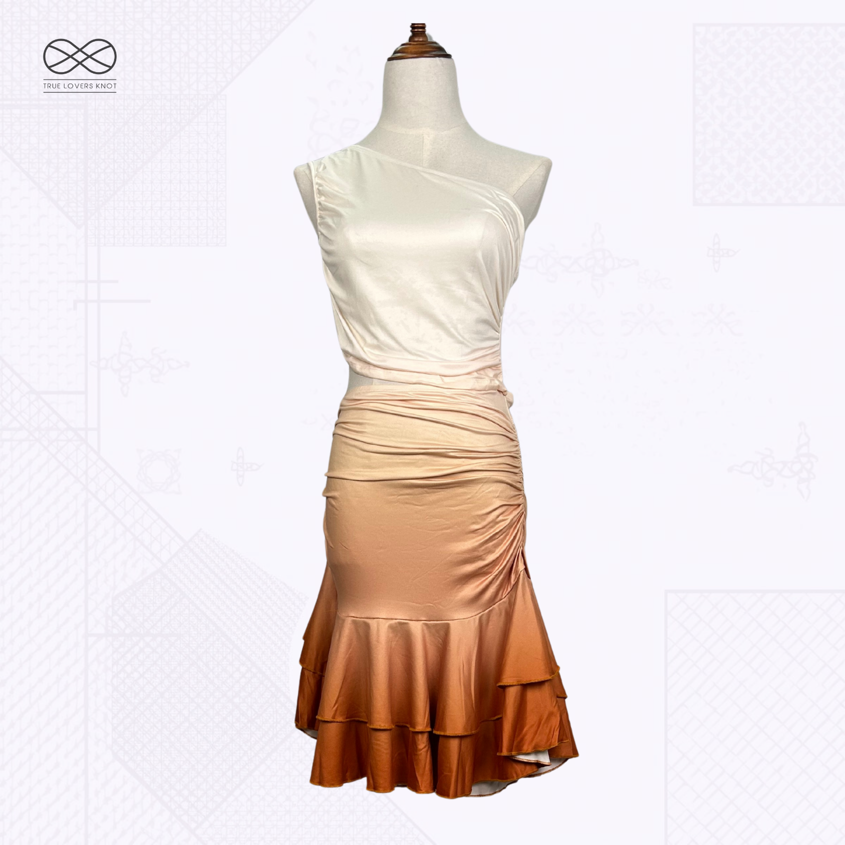 Váy Lệch Vai Khoét Eo Nữ